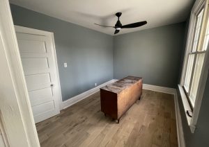 Renovated bedroom and bathroom by JL Home Builders, photo 9